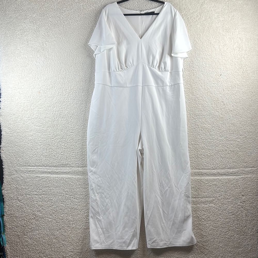 NWOT Maggy London Womens White Flutter Sleeve V-Neck Wide Leg Jumpsuit PLUS 24W